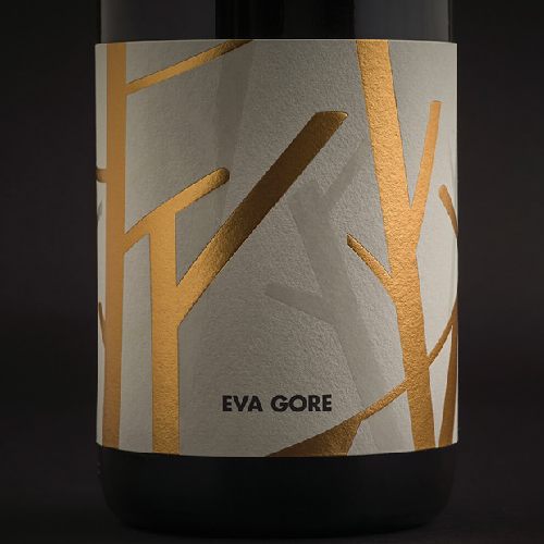 gold wine bottle label design